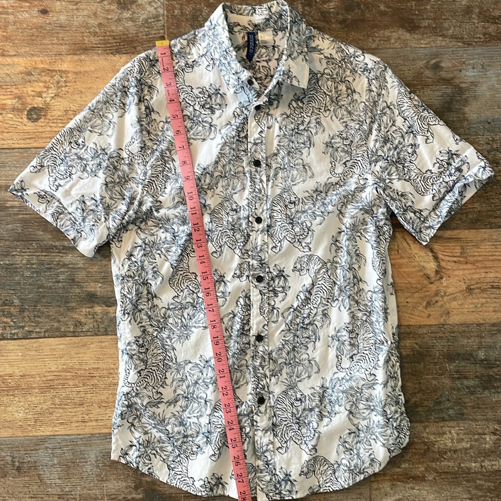 H&M Short Sleeve Button Up - Picture 4 of 5